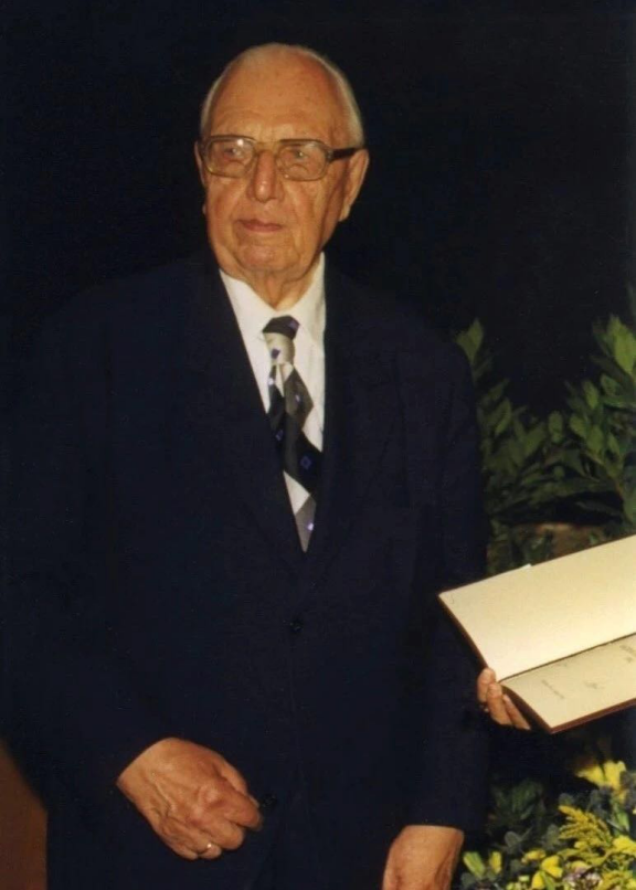 圖片2.png 圖片2.png